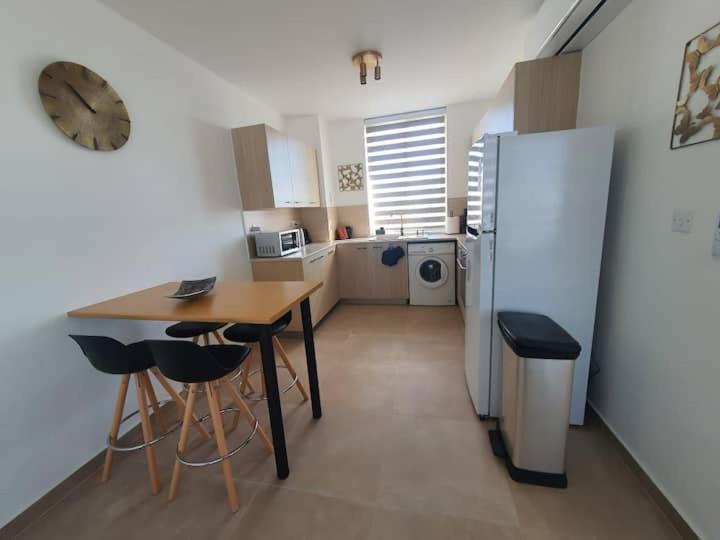 Anamor Apartment 408 Larnaca Exteriör bild